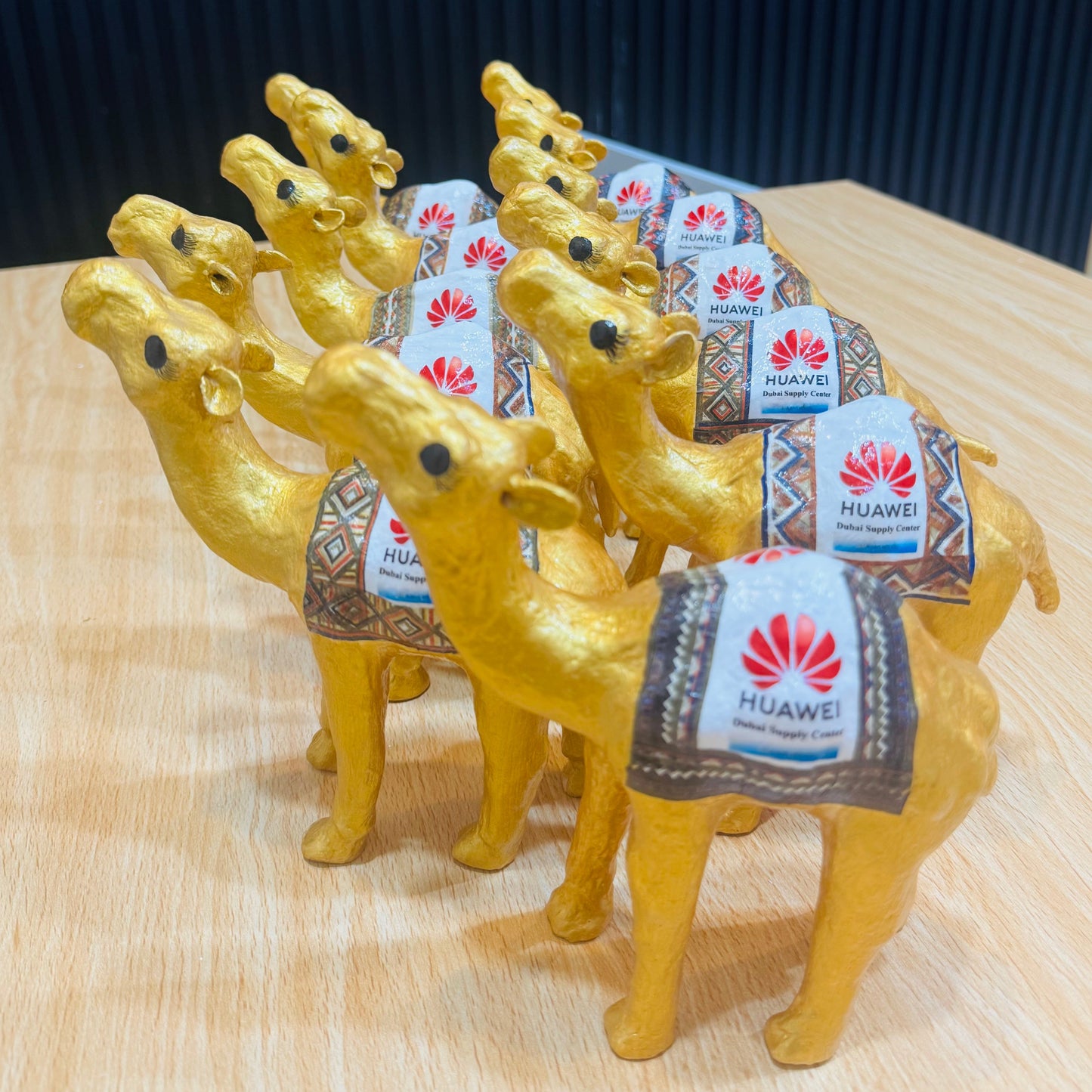 Customized Camels for Huawei – A Fusion of Innovation and Heritage
