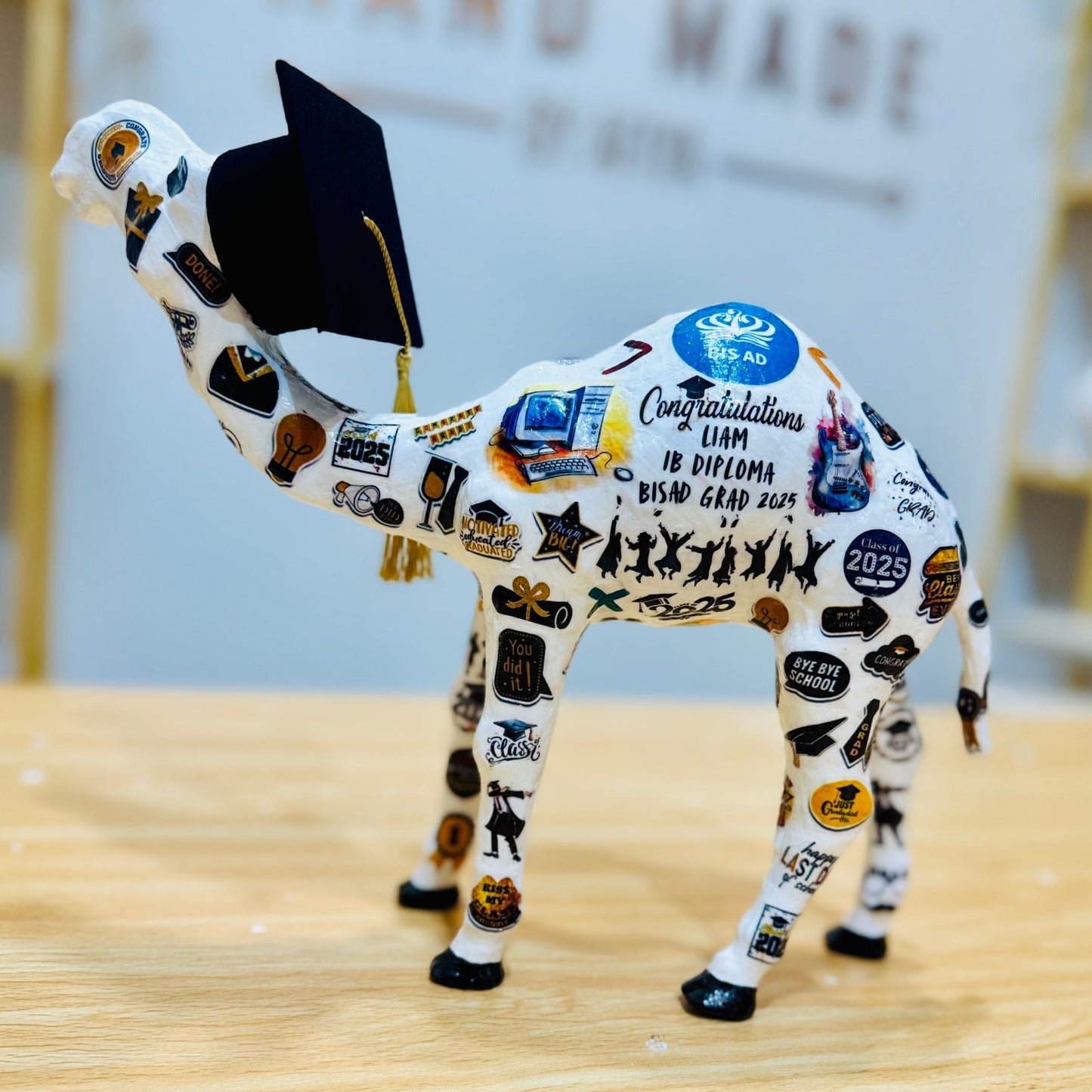 Handmade Graduation Camel – Personalized with Graduation Hat, University & School #6