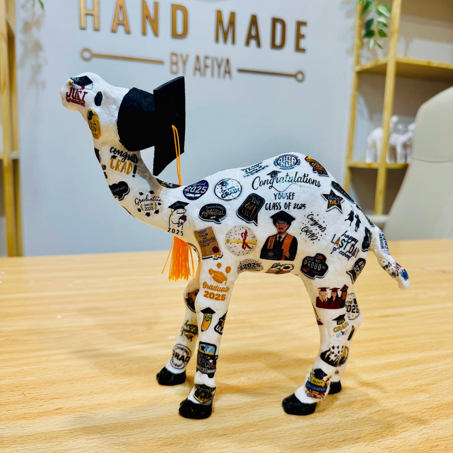 Handmade Graduation Camel – Personalized with Graduation Hat, University & School #8