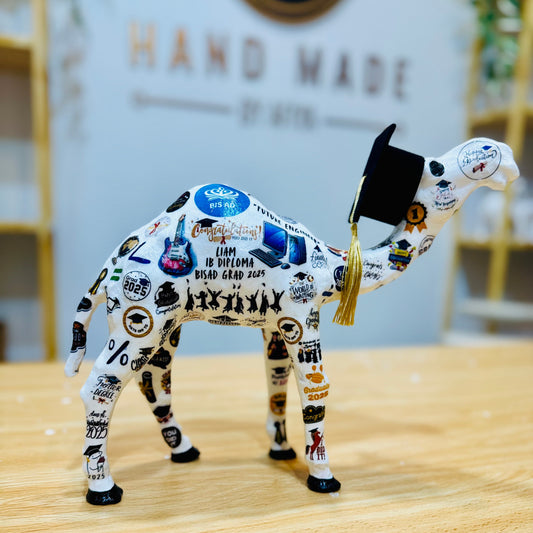 Handmade Graduation Camel – Personalized with Graduation Hat, University & School #6